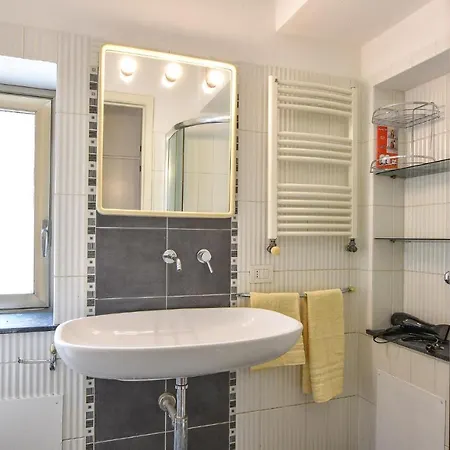 In With 2 Bedrooms And Wifi